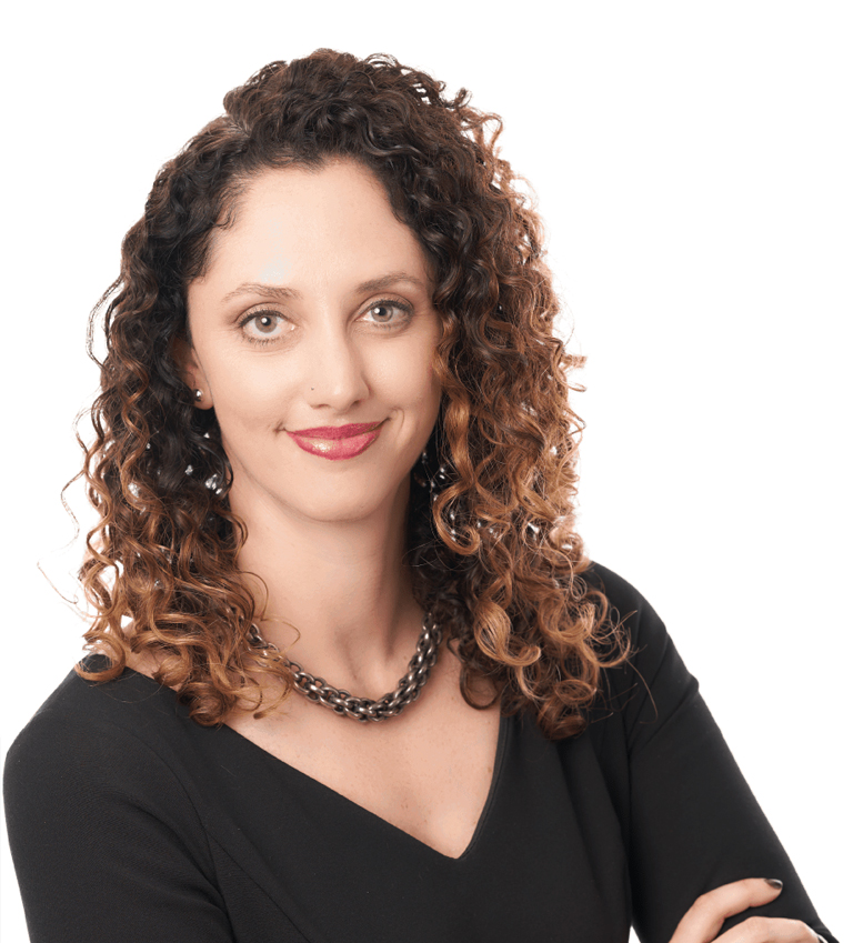 Danielle headshot